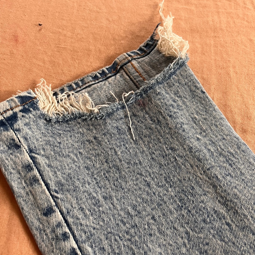 High Rise Light Blue Jeans - Picture 6 of 8
